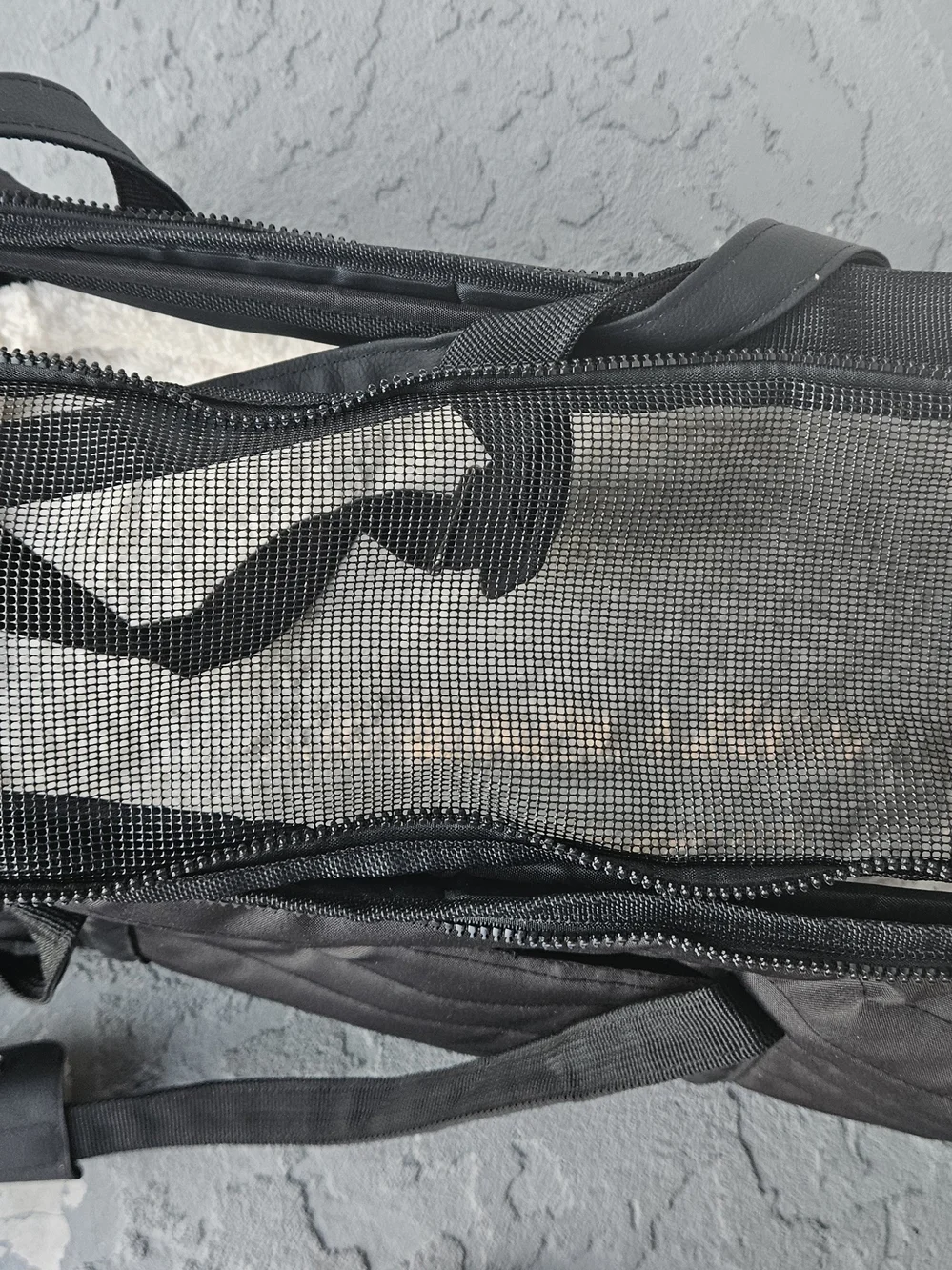 Men's Black Quilted Duffel Bag - Versatile Travel & Gym Tote